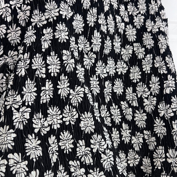 Gap Puff Sleeve corset tank - Picture 2 of 3